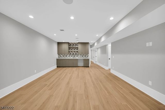 4 Athens Rd, Millburn Twp., NJ 07078