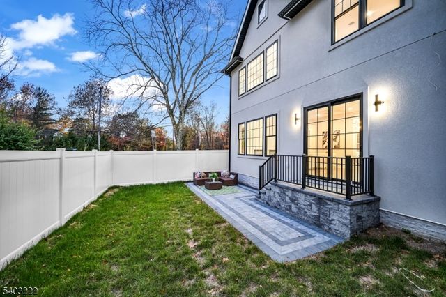 4 Athens Rd, Millburn Twp., NJ 07078