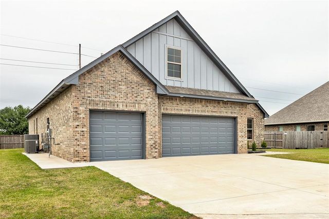 4204 Chesterfield Place, Oklahoma City, OK 73179