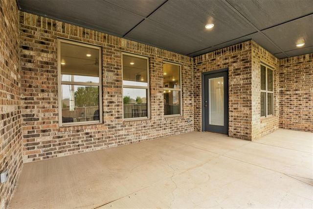 4204 Chesterfield Place, Oklahoma City, OK 73179