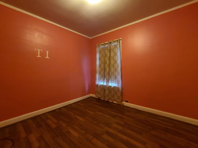 8319 S Crandon Avenue, Chicago, IL 60617