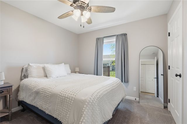 1005 Ashford Drive NE, Cedar Rapids, IA 52402