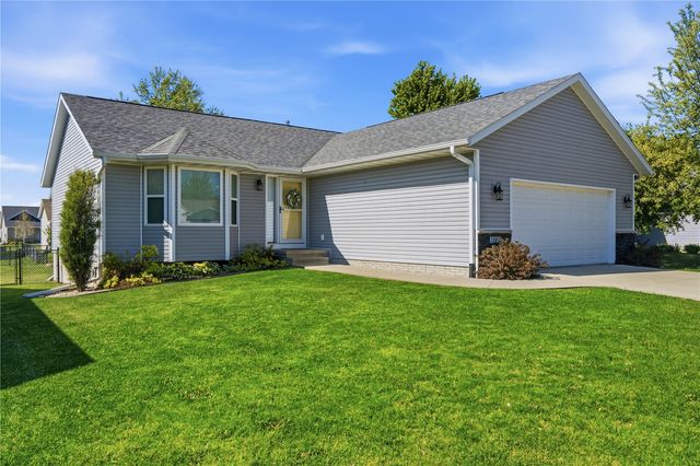 1005 Ashford Drive NE, Cedar Rapids, IA 52402