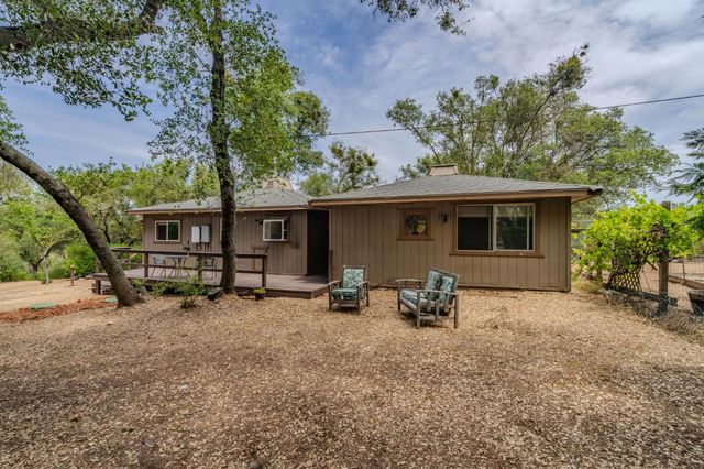 3011 Golden Gate Dr, San Andreas, CA 95249