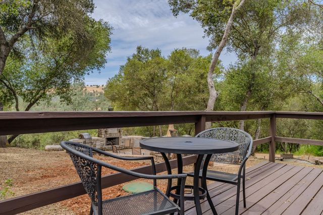 3011 Golden Gate Dr, San Andreas, CA 95249