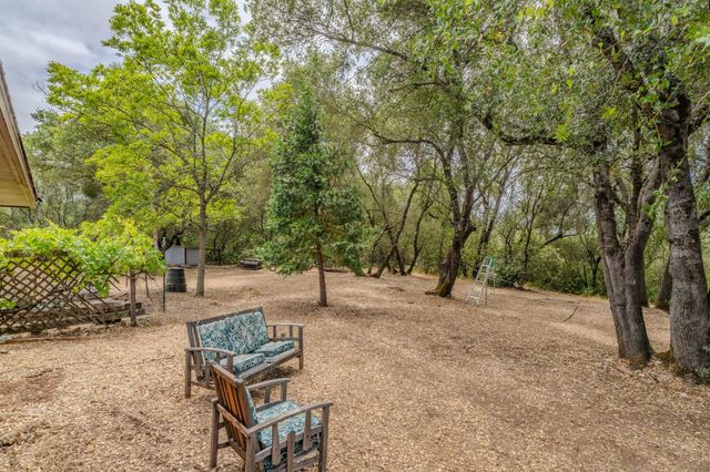 3011 Golden Gate Dr, San Andreas, CA 95249