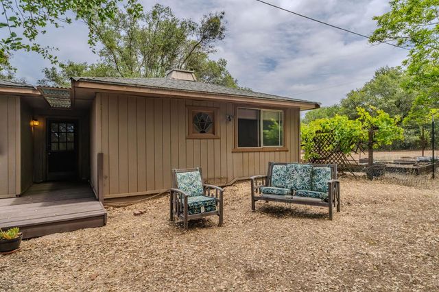 3011 Golden Gate Dr, San Andreas, CA 95249