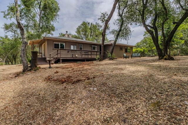 3011 Golden Gate Dr, San Andreas, CA 95249