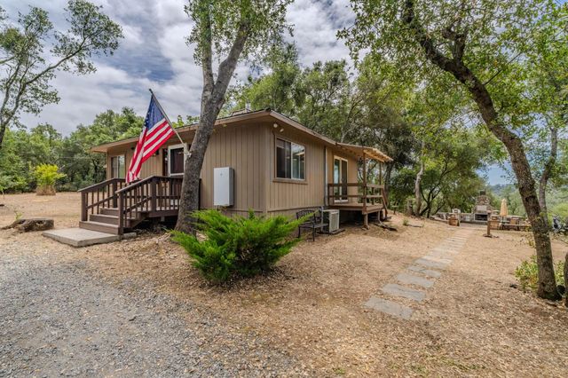 3011 Golden Gate Dr, San Andreas, CA 95249