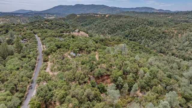 3011 Golden Gate Dr, San Andreas, CA 95249