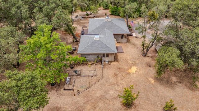 3011 Golden Gate Dr, San Andreas, CA 95249