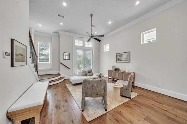 9443 Fannin Street, Houston, TX 77045