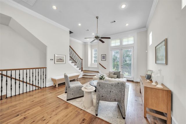 9443 Fannin Street, Houston, TX 77045