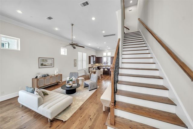 9443 Fannin Street, Houston, TX 77045