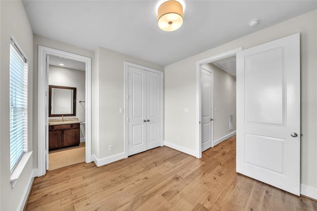 9443 Fannin Street, Houston, TX 77045