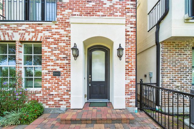 9443 Fannin Street, Houston, TX 77045