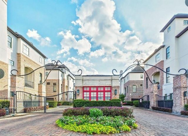 9443 Fannin Street, Houston, TX 77045