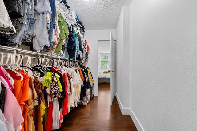 1800 Sans Souci 332 332, North Miami, FL 33181
