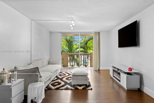 1800 Sans Souci 332 332, North Miami, FL 33181
