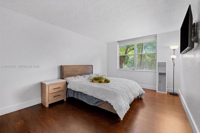 1800 Sans Souci 332 332, North Miami, FL 33181