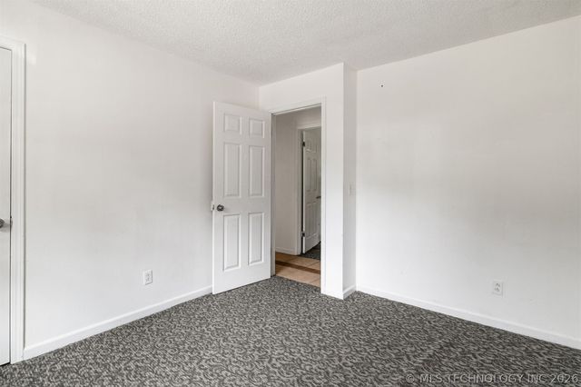 911 S K Street, Hugo, OK 74743