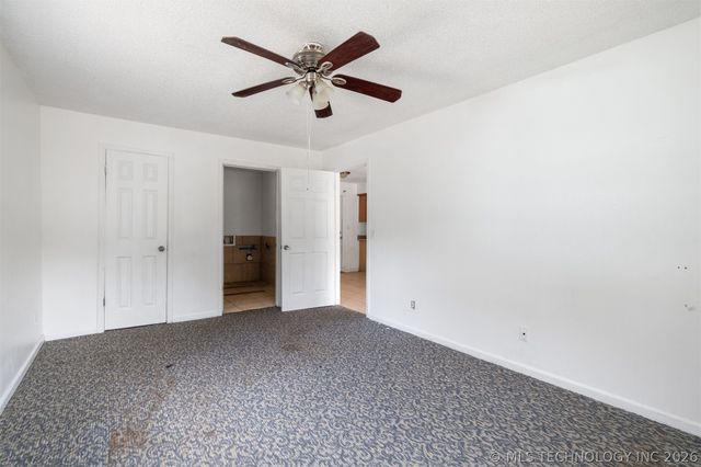 911 S K Street, Hugo, OK 74743