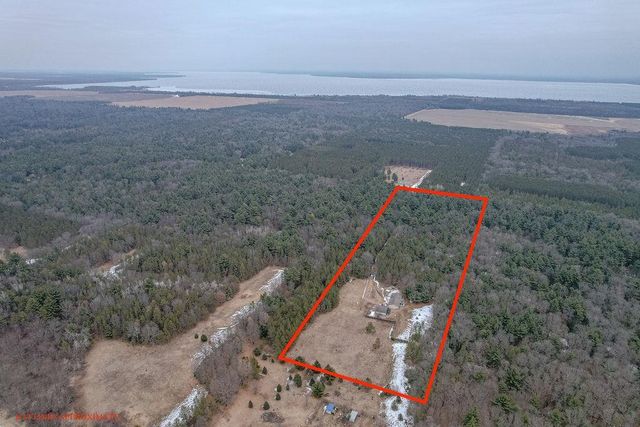 N12019 14th Avenue, Necedah, WI 54646