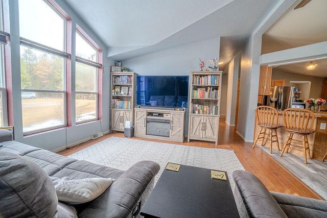 N12019 14th Avenue, Necedah, WI 54646