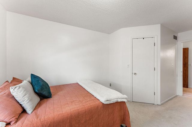 1609 Geske Road, Chaska, MN 55318