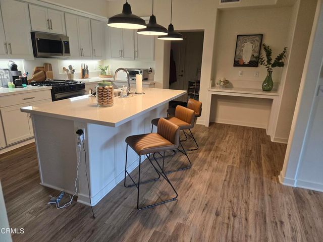 307 N F Street 102, Oxnard, CA 93030