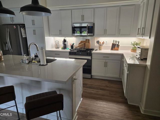 307 N F Street 102, Oxnard, CA 93030