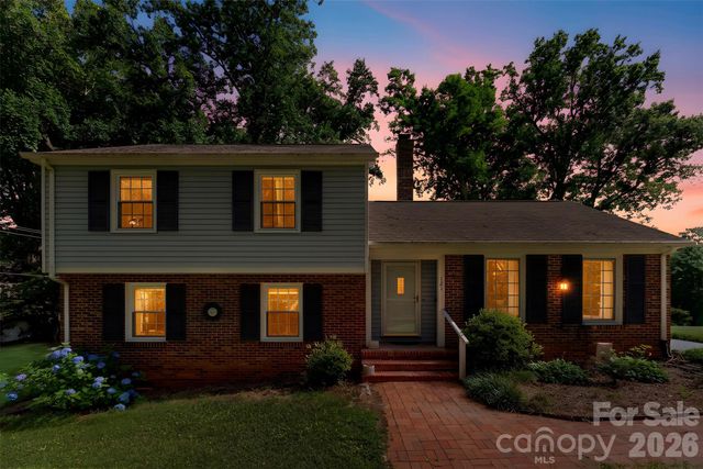 121 E Summersby Street, Fort Mill, SC 29715