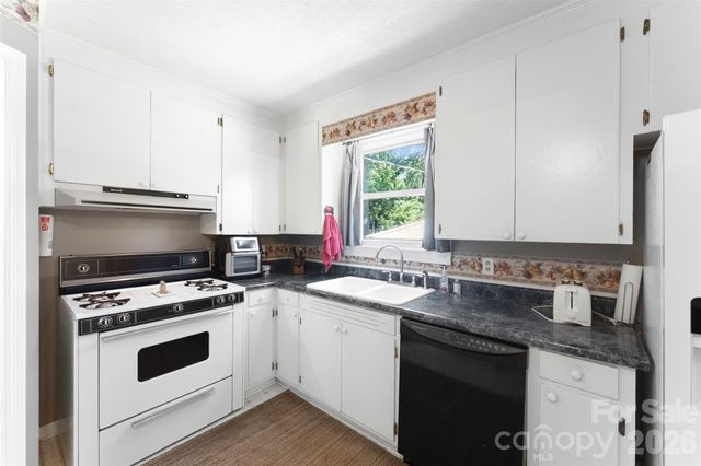 121 E Summersby Street, Fort Mill, SC 29715