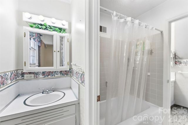 121 E Summersby Street, Fort Mill, SC 29715