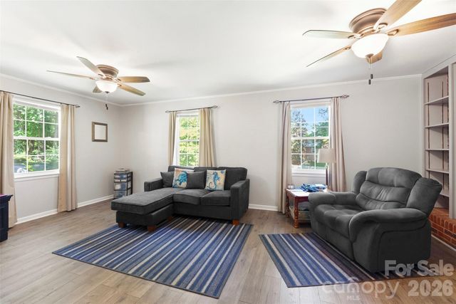 121 E Summersby Street, Fort Mill, SC 29715