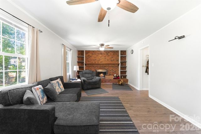 121 E Summersby Street, Fort Mill, SC 29715