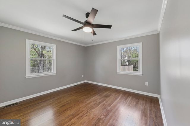 1257 WHITE OAK RD, Fredericksburg, VA 22405