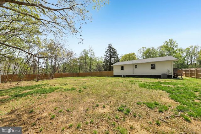 1257 WHITE OAK RD, Fredericksburg, VA 22405