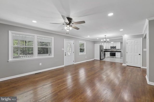 1257 WHITE OAK RD, Fredericksburg, VA 22405