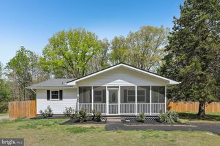 1257 WHITE OAK RD, Fredericksburg, VA 22405