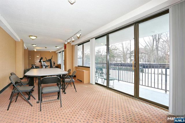 277 Prospect Avenue 18H, Hackensack, NJ 07601