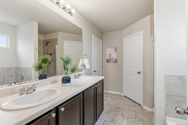 6005 Harvest Ranch, San Antonio, TX 78244