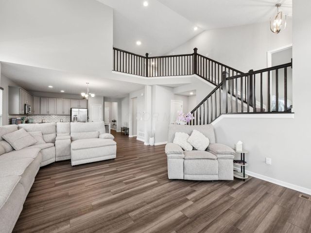 7081 Sanctuary Drive NW, Pickerington, OH 43147