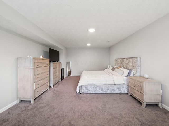 7081 Sanctuary Drive NW, Pickerington, OH 43147