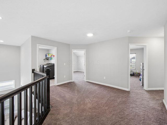 7081 Sanctuary Drive NW, Pickerington, OH 43147