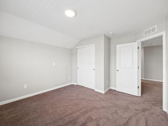 7081 Sanctuary Drive NW, Pickerington, OH 43147