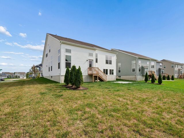7081 Sanctuary Drive NW, Pickerington, OH 43147