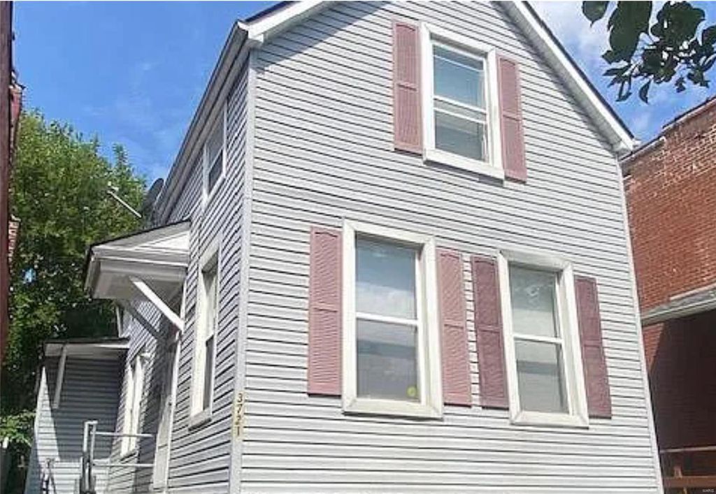 3721 S Compton Avenue, St Louis, MO 63118