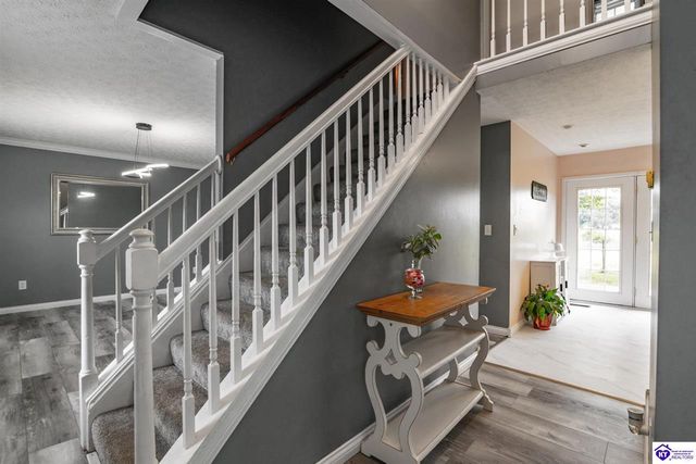 50 Freedom Court, Vine Grove, KY 40175