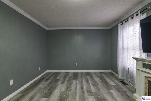 50 Freedom Court, Vine Grove, KY 40175